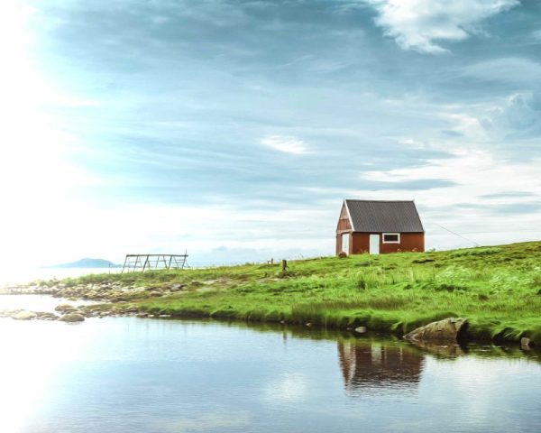 abandoned-barn-building-after